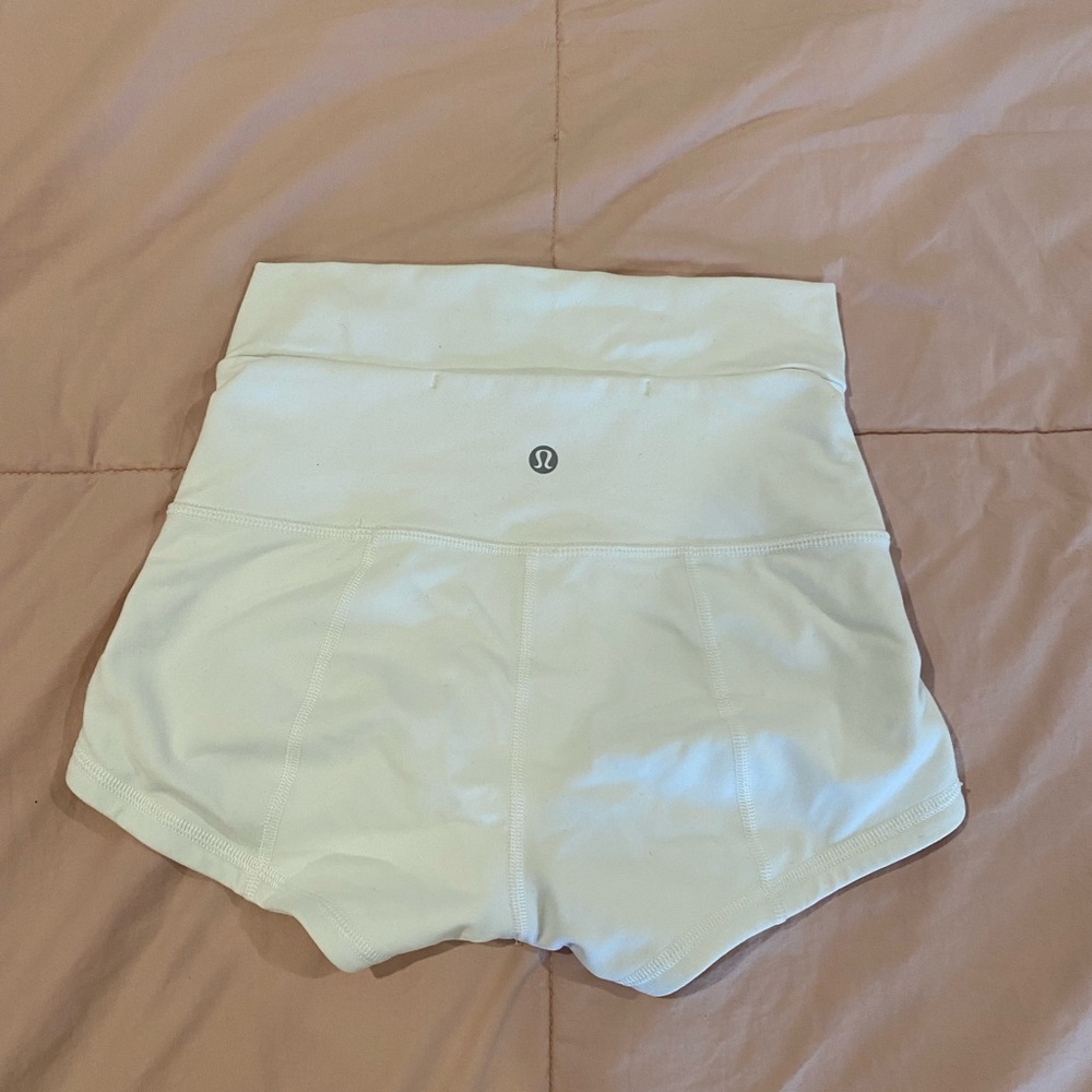 lululemon white wunder under shorts high rise!